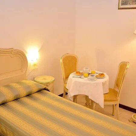 Hotel Orion 2*