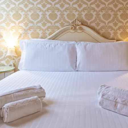 Orion Hotel 2*